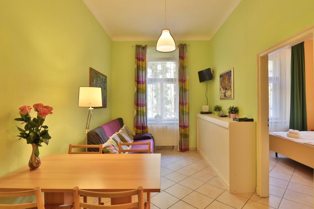 Apartment Na Kozacce 6 Prag Oda fotoğraf