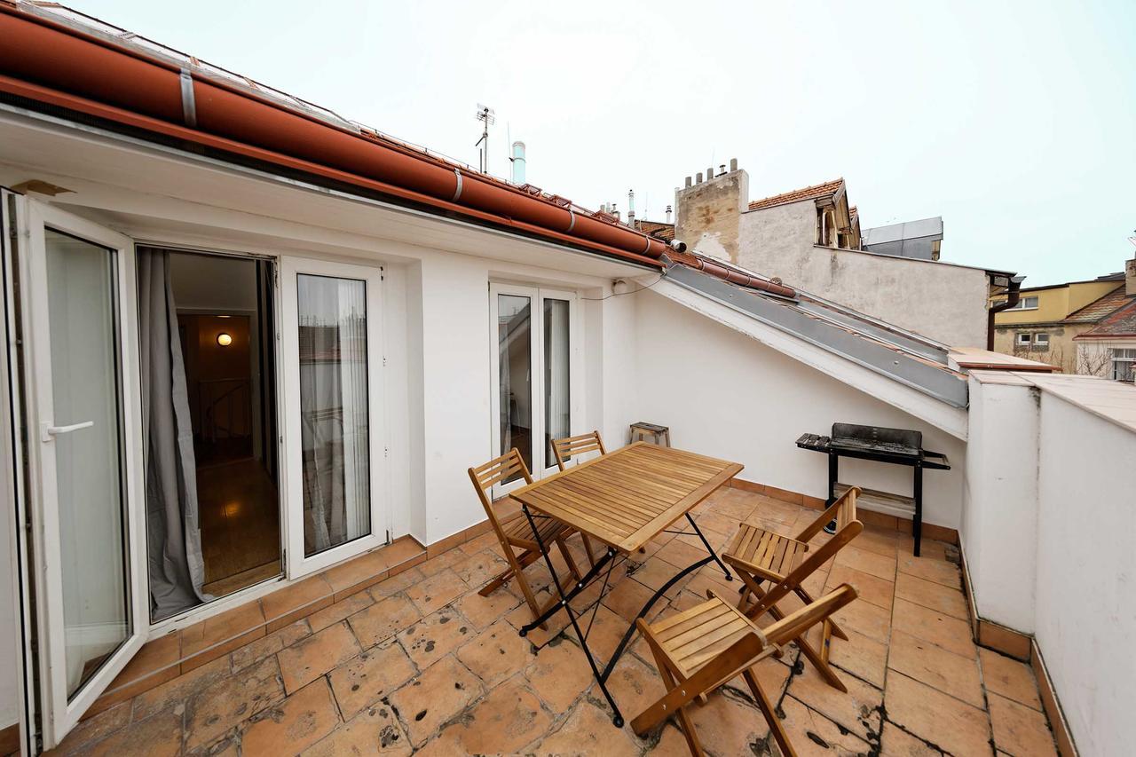 Apartment Na Kozacce 6 Prag Dış mekan fotoğraf
